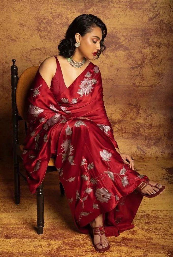 Red Queen Heavy Stain Silk Party Wear Sarees Catalog